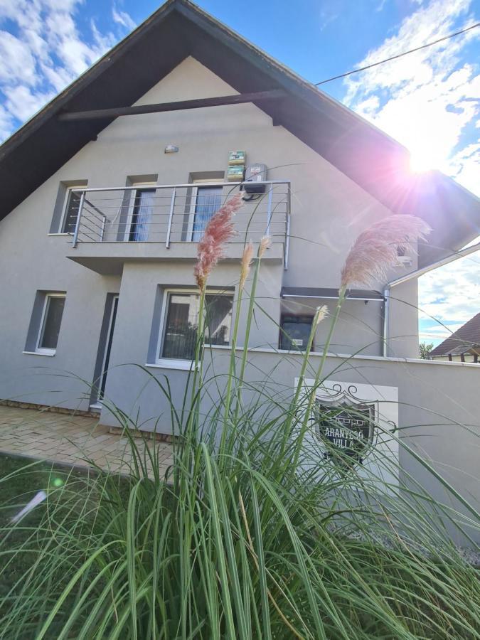 Aranyeso Apartmanhazak No.1 Balatonalmádi المظهر الخارجي الصورة
